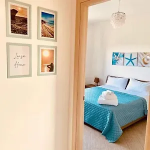 Luisa Сasa de vacaciones